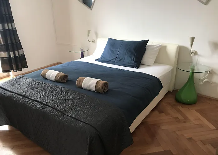 Tortosa Blue بيت ضيافة سبليت